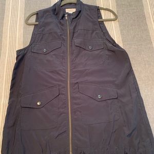 Zip-up Vest